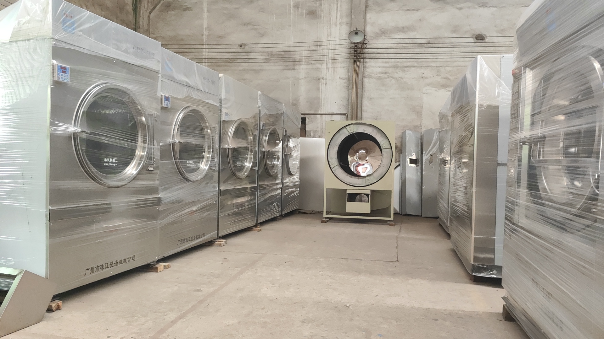 三甲醫院和診所都在用的珠江工業大型洗衣機,隔離式洗脫機成制勝關鍵